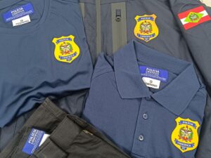 Polícia Científica de SC entrega novos uniformes oficiais a todos os servidores