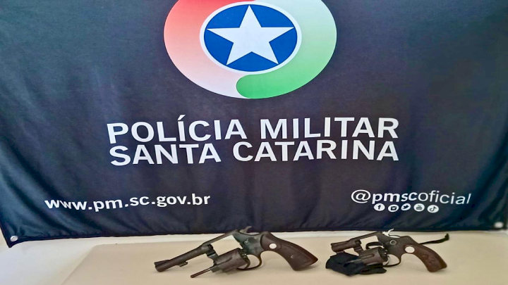 Ação conjunta resulta na apreensão de armas de fogo e drogas