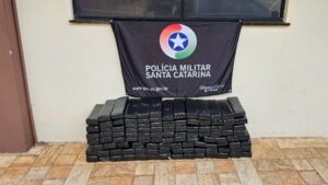 Fiscalização de trânsito resulta em apreensão de 115 kg de maconha