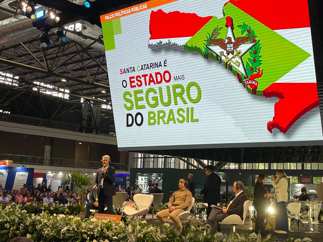 Estado mais seguro do Brasil: Governo de Santa Catarina destaca resultados e ações na área da segurança pública no COMAC 2025