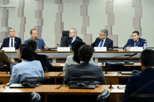 Governador apresenta modelo que levou SC a ser o estado mais seguro do país na CPI do Crime Organizado