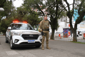 Polícia aplica mais de 4,7 mil multas por uso de drogas em locais públicos em Santa Catarina