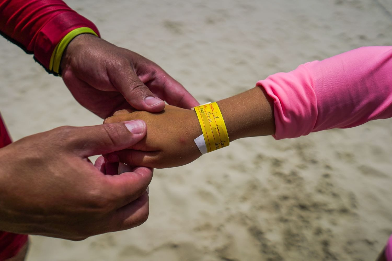 Número de crianças perdidas nas praias cai 33% e medidas preventivas batem recorde nesta temporada