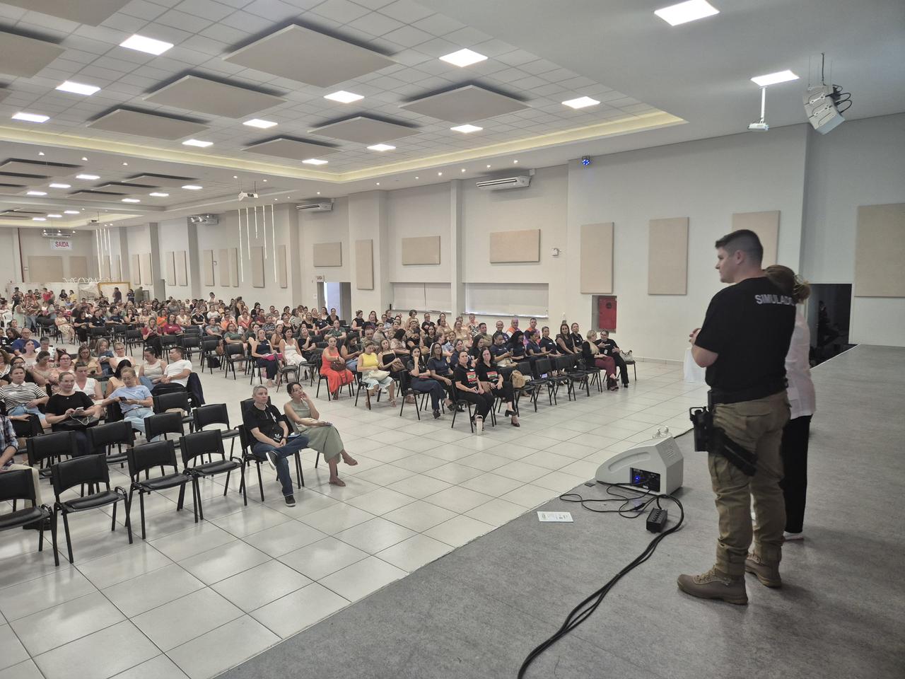 Segurança nas escolas: Santa Catarina conclui seminários macrorregionais e avança na implementação de plano pioneiro