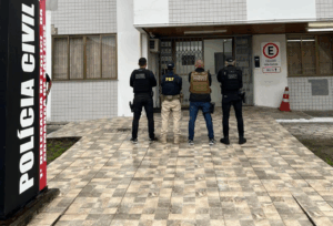 Polícia Civil e PRF deflagram operação contra racha e lavagem de dinheiro na Grande Florianópolis