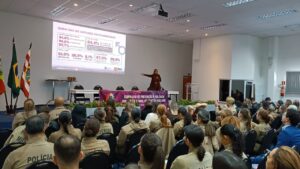 Assistência Social capacita policiais militares da Rede Catarina sobre atendimento à mulheres vítimas de violência