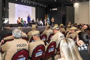 SSP-SC apresenta ações de segurança escolar em seminário macrorregional